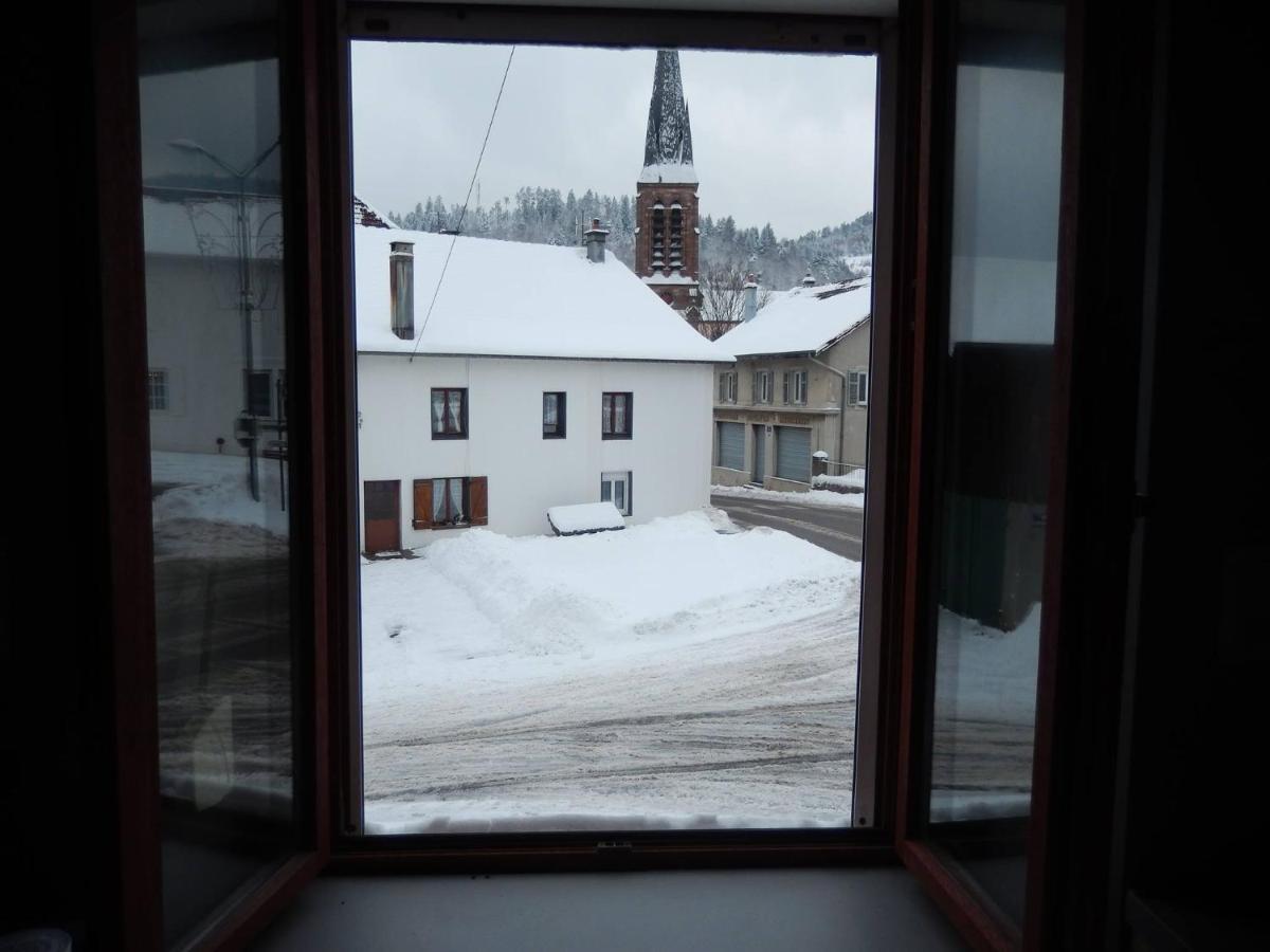 Au Pied Du Gazon Apartment Saint-Maurice-sur-Moselle Exterior photo